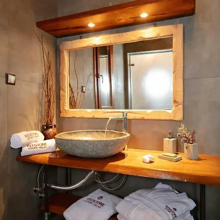 Redstone Luxury Villa