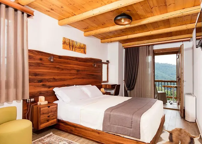 Redstone Luxury Villa